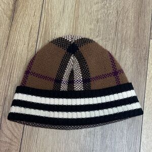 Burberry Maroon and White Knit Beanie